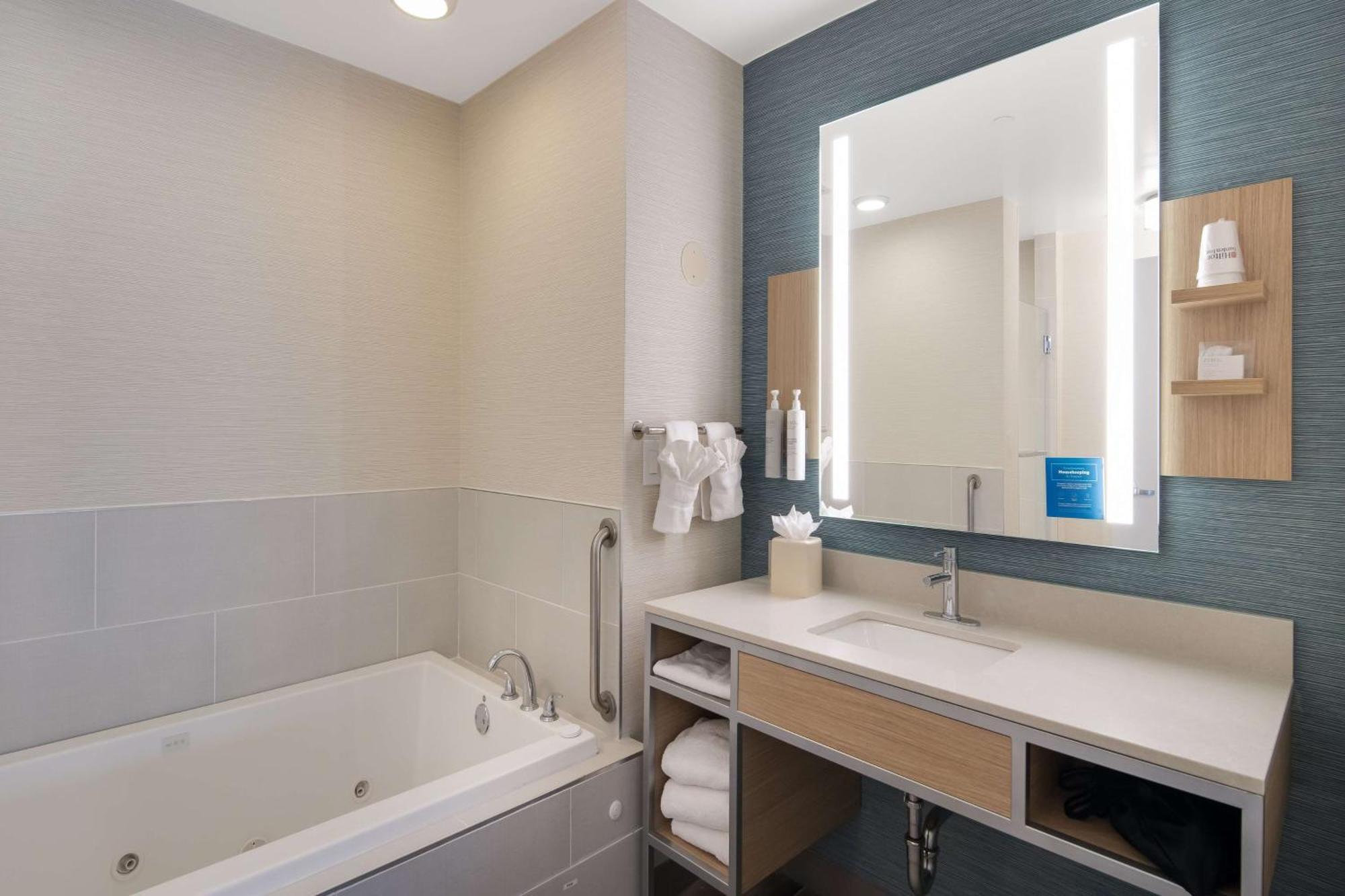 Hilton Garden Inn Madison West/Мидлтон Экстерьер фото